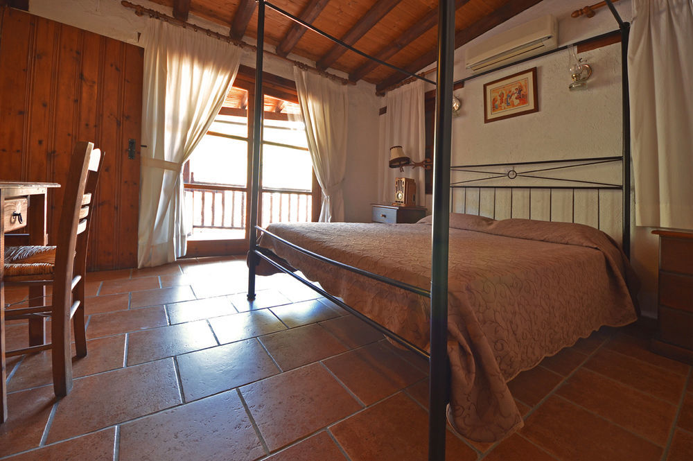 Linos Inn Какопетрия Экстерьер фото